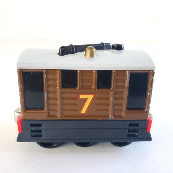 Thomas & Friends Train Tank Engine Take n Play Along Diecast - Talking Toby 2009 - Picture 5 of 7